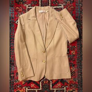 Pendleton Beige Women's Blazer with Gold Buttons